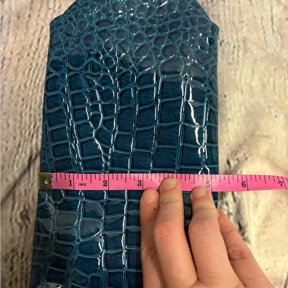 5/$20 NEW Estée Lauder‎ Teal Faux Alligator Cosmetic Bag Gold Accent Zip Closure
